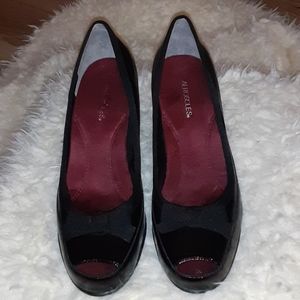 Aerosoles patent peep toe pumps